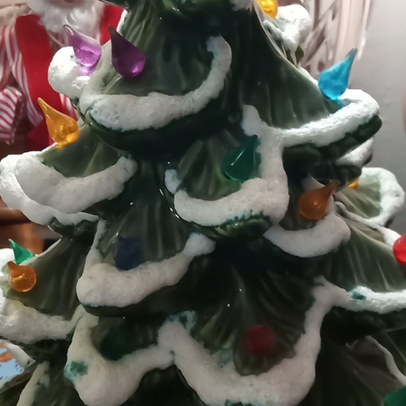 Atlantic Mold Co. Musical Plays Silent Night Vintage Ceramic Christmas Tree - Picture 3 of 14